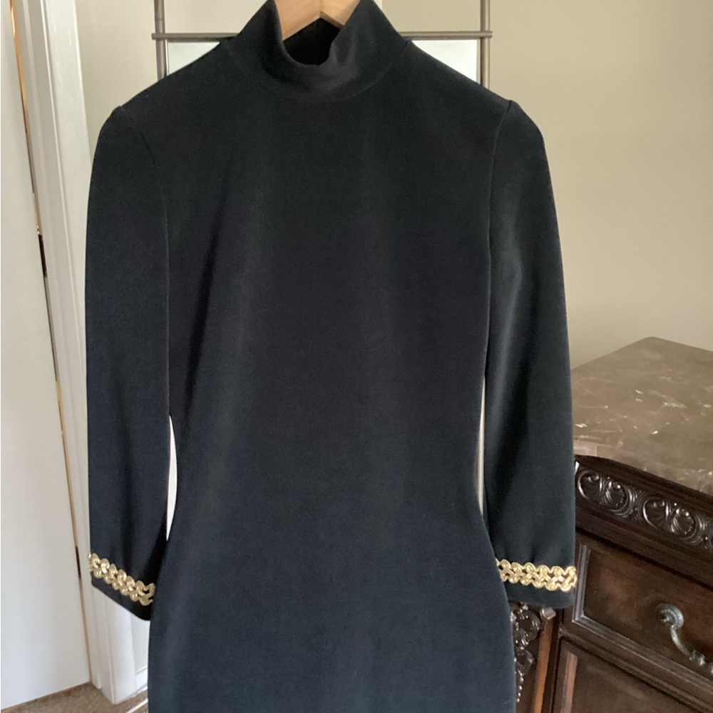 Elegant Black Tapered Long Sleeve Dress